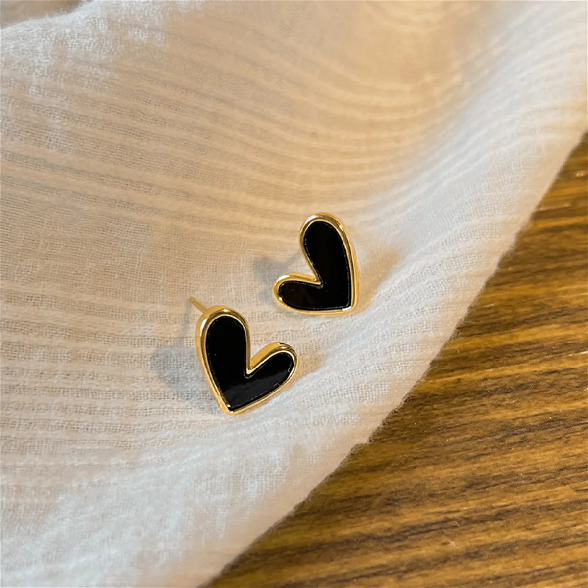 IFYOUOO Vintage Small Heart Earrings for Women Fashion Jewelry Gift Delicate Girly sweet Earrings Girls