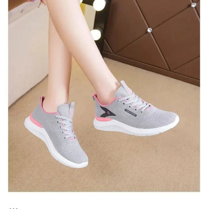 2025 new  Women's sneakers spring and summer fashion versatile soft sole lightweight casual running shoes for children