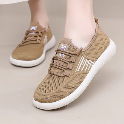 Summer mesh women's sports shoes breathable and lightweight women's cloth shoes soft soled non slip casual shoes